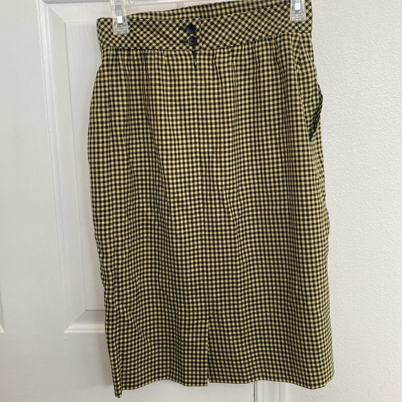 Escada vintage checked yellow and black pencil skirt. - Picture 11 of 13